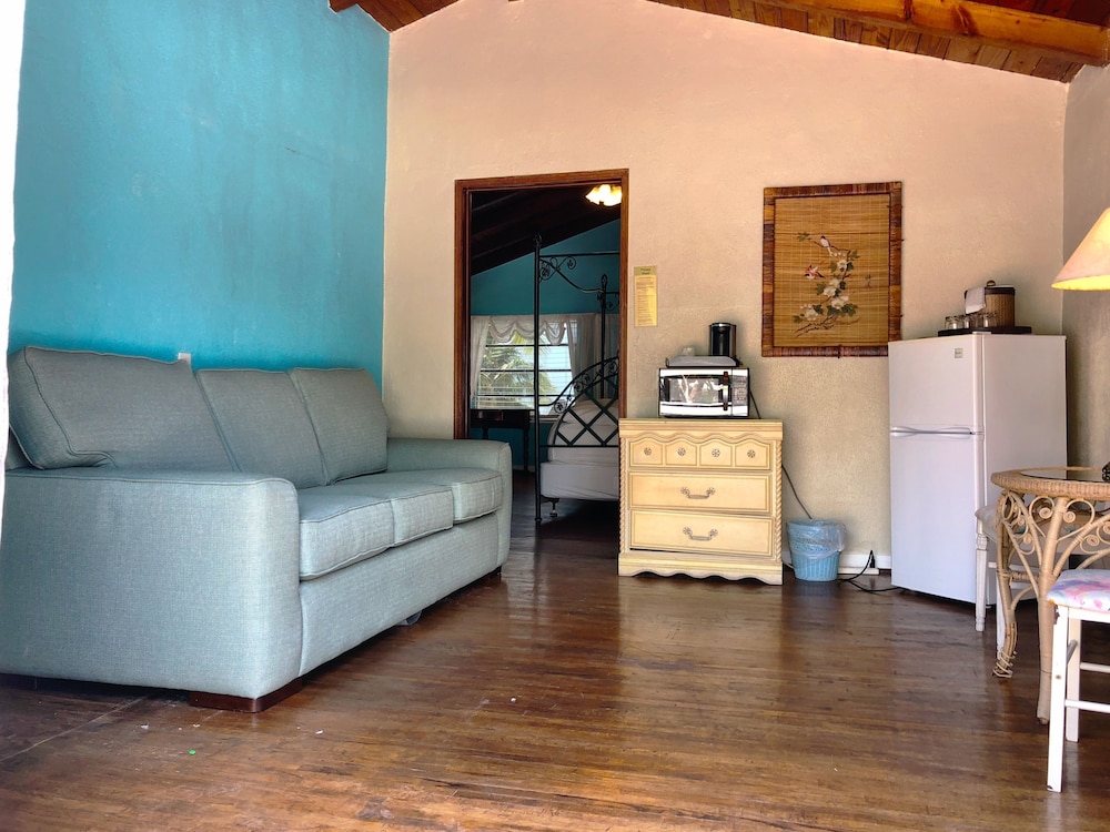 The Pelican Key Largo Cottages 52/76