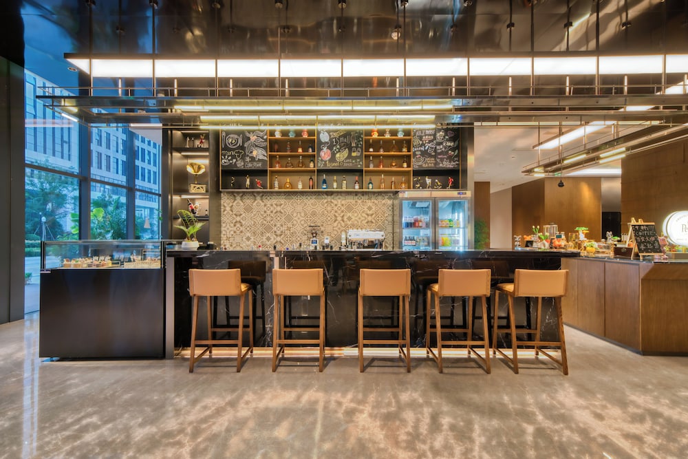 UrCove by Hyatt Hangzhou North Grand Canal 23/32