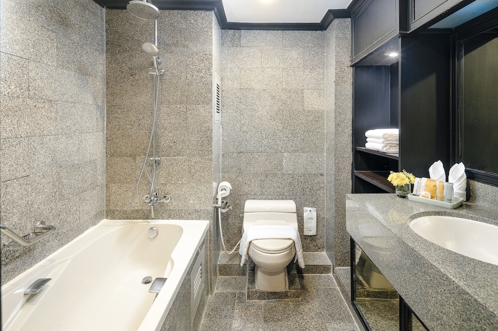 PIPA Bangkok Sukhumvit 11 by Kingston Hotels 58/60