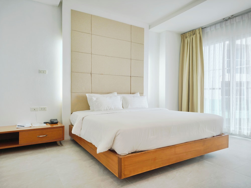 Royal Beach View 25/71