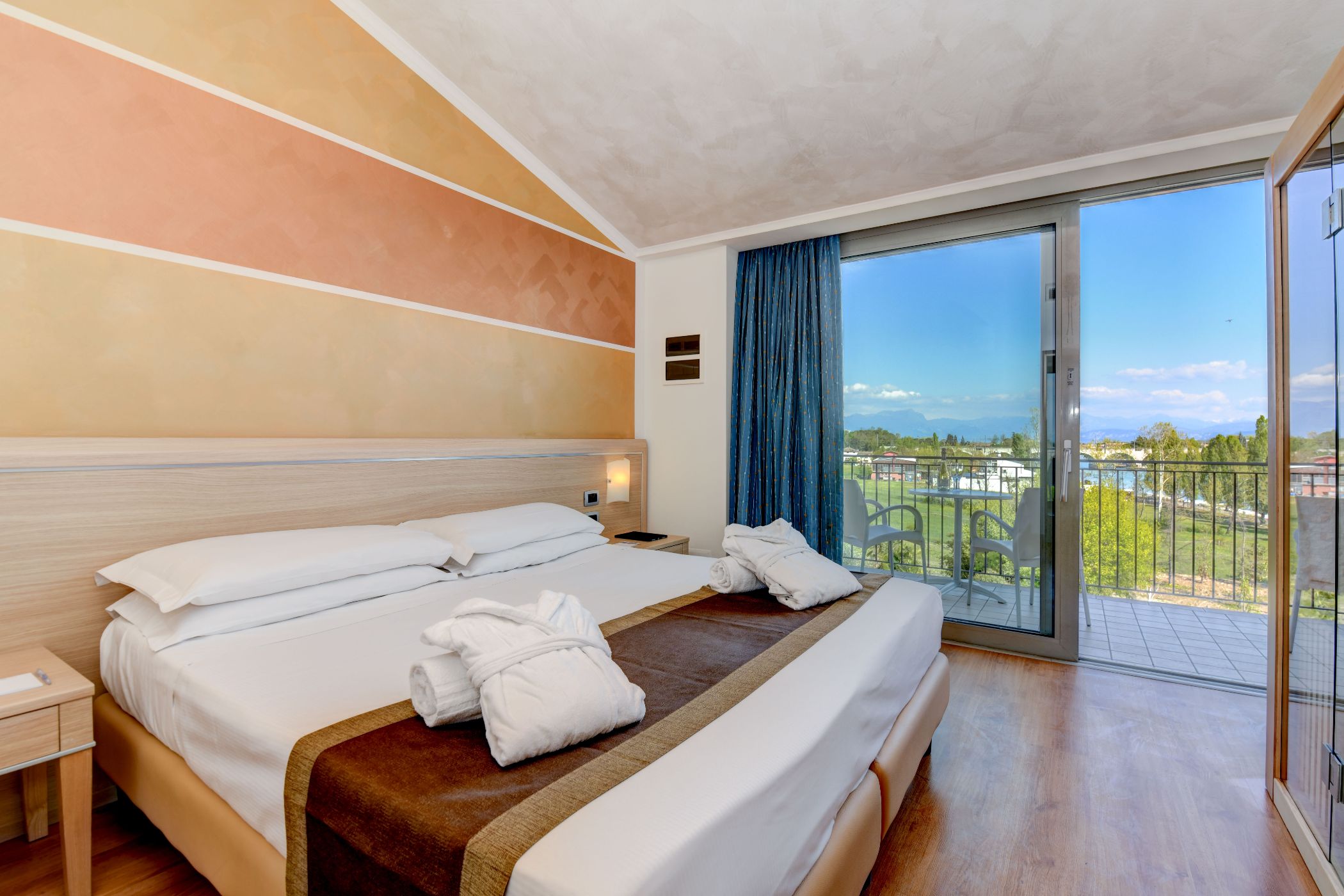 Room, Double Bed, River View