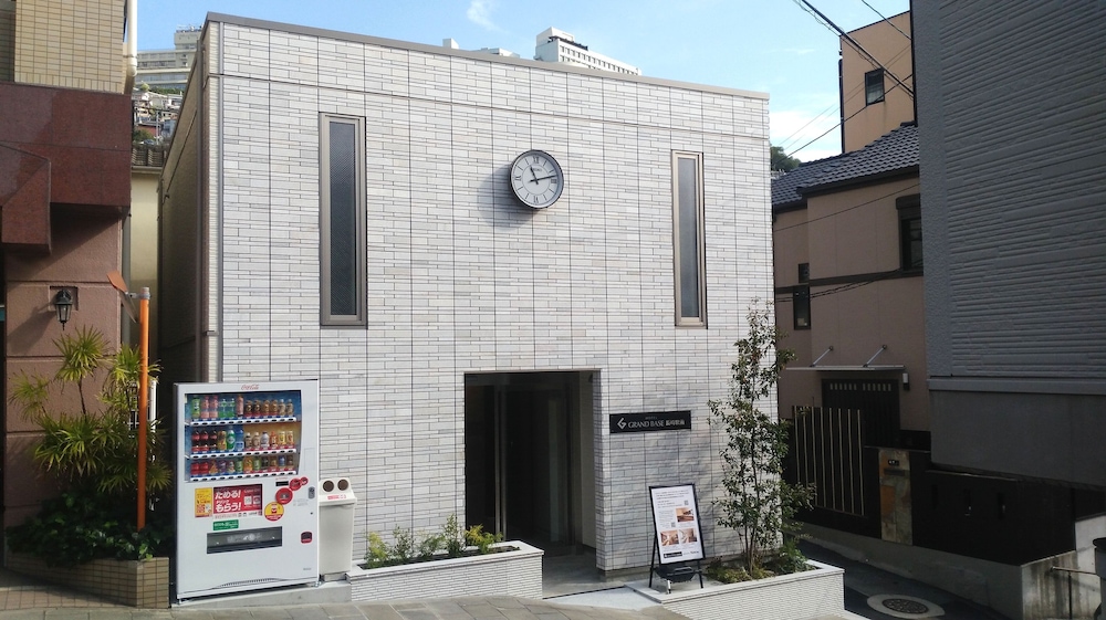 Grand Base Nagasakiekimae 2/27
