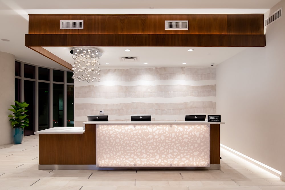 Embassy Suites By Hilton Sarasota Fl 6/65