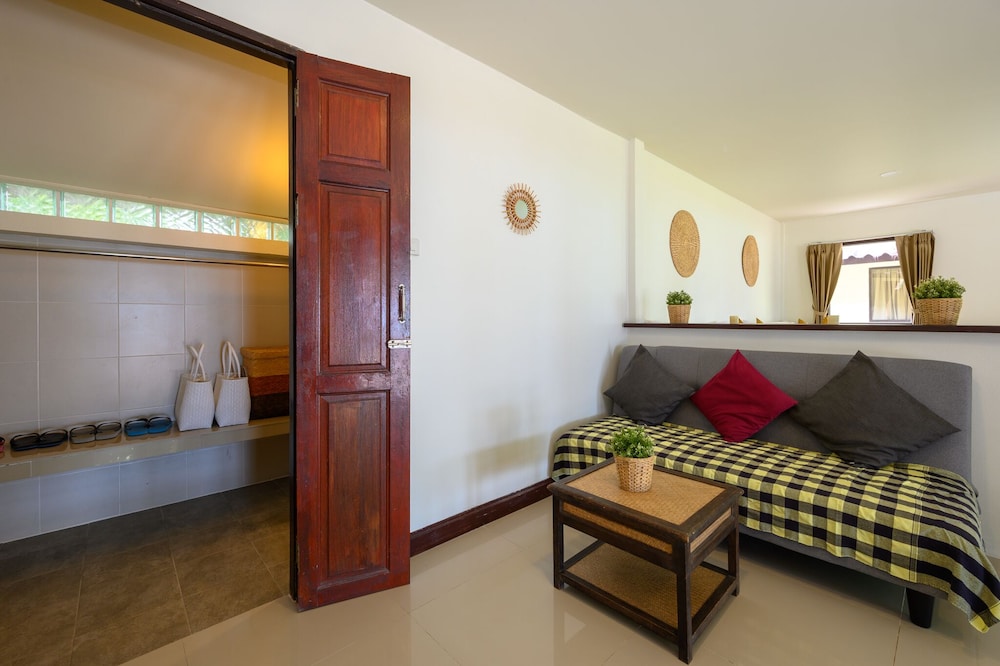 Wapi Resort Koh Lipe 50/75