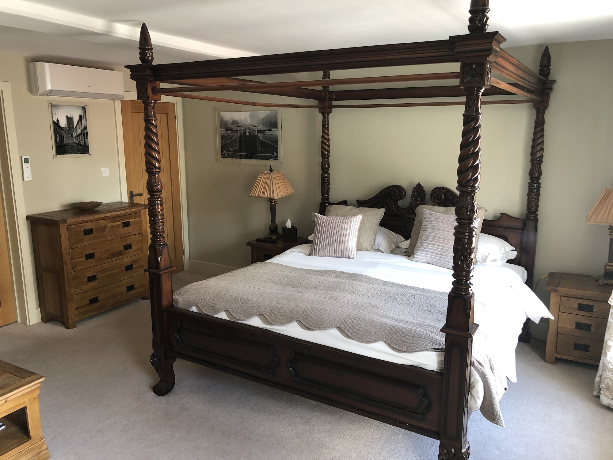 Bridal, Four Poster, Suite, King Bed