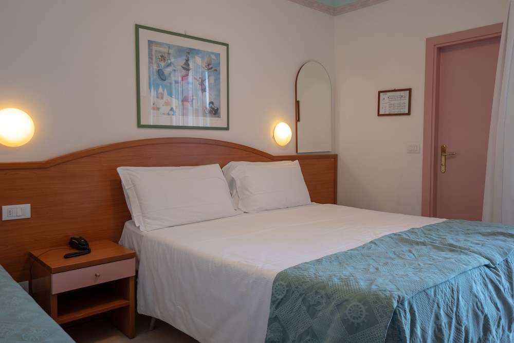 Hotel Lungomare 7/35