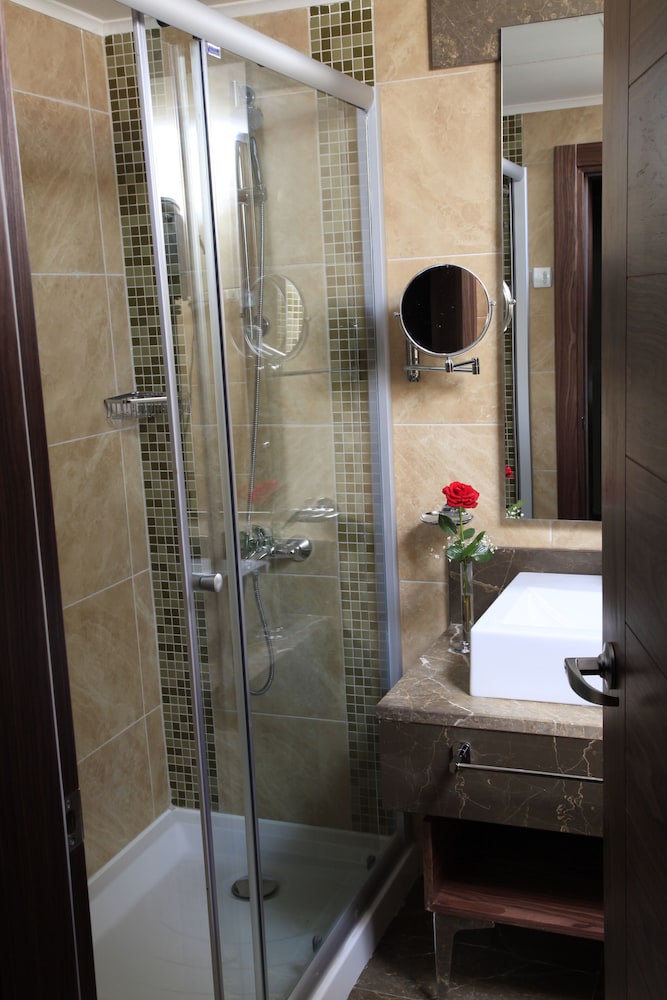 Kolin Hotel Spa & Convention Center 33/63