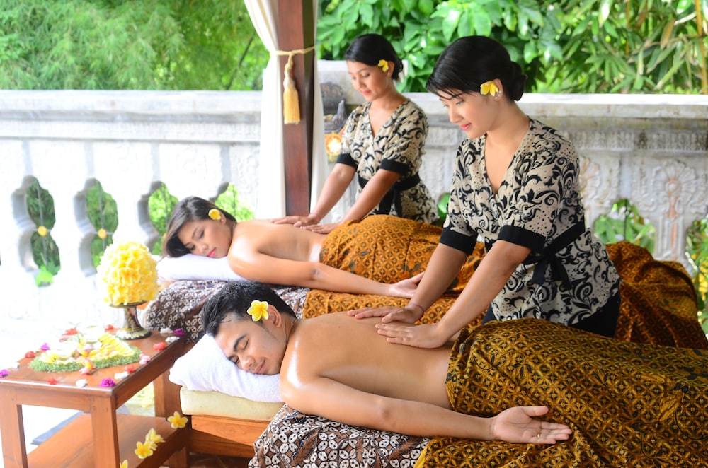 Tirta Ayu Hotel Restaurant 6/50