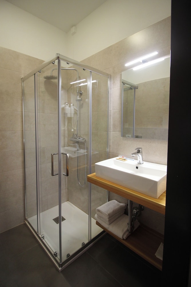HOTEL SALIERI 70/70