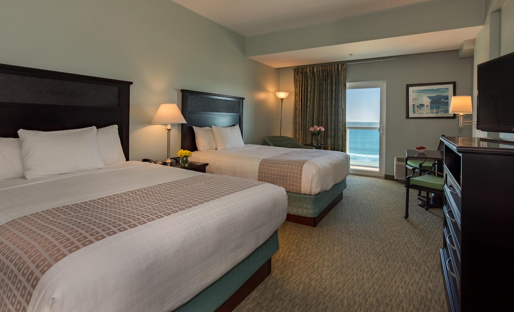 ROOM, 2 QUEEN BEDS, OCEAN FRONT