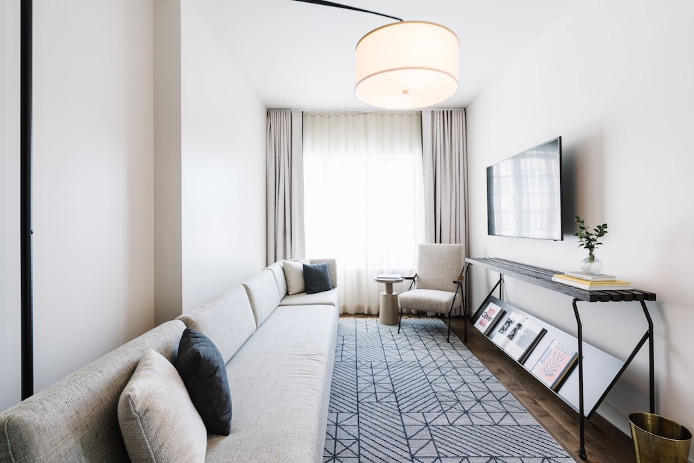 The Alida, Savannah, a Tribute Portfolio Hotel 34/84