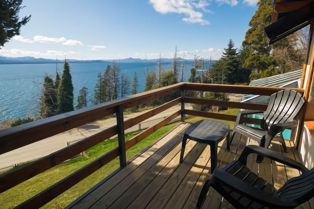PAILAHUE LODGE & CABANAS 39/80