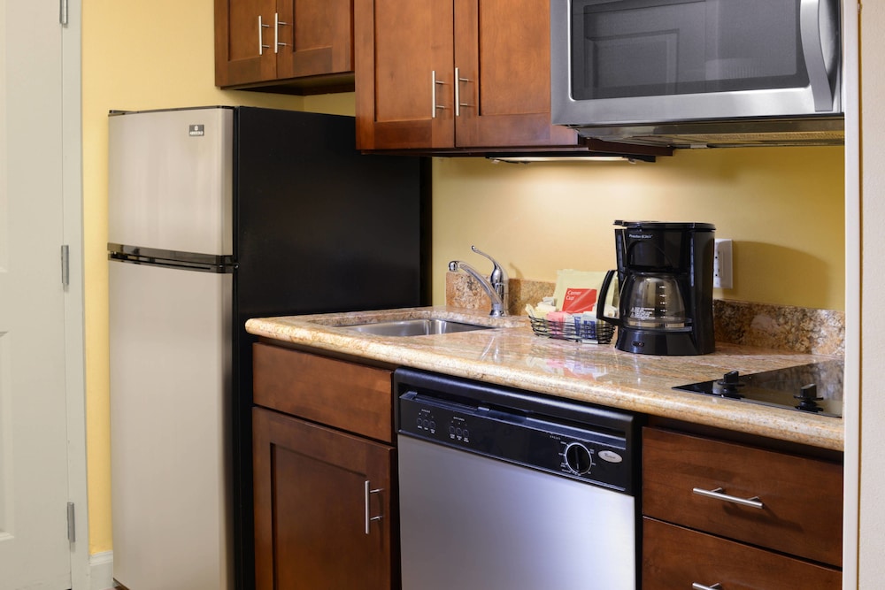 Towneplace Suites By Marriott Galveston Island 34/43