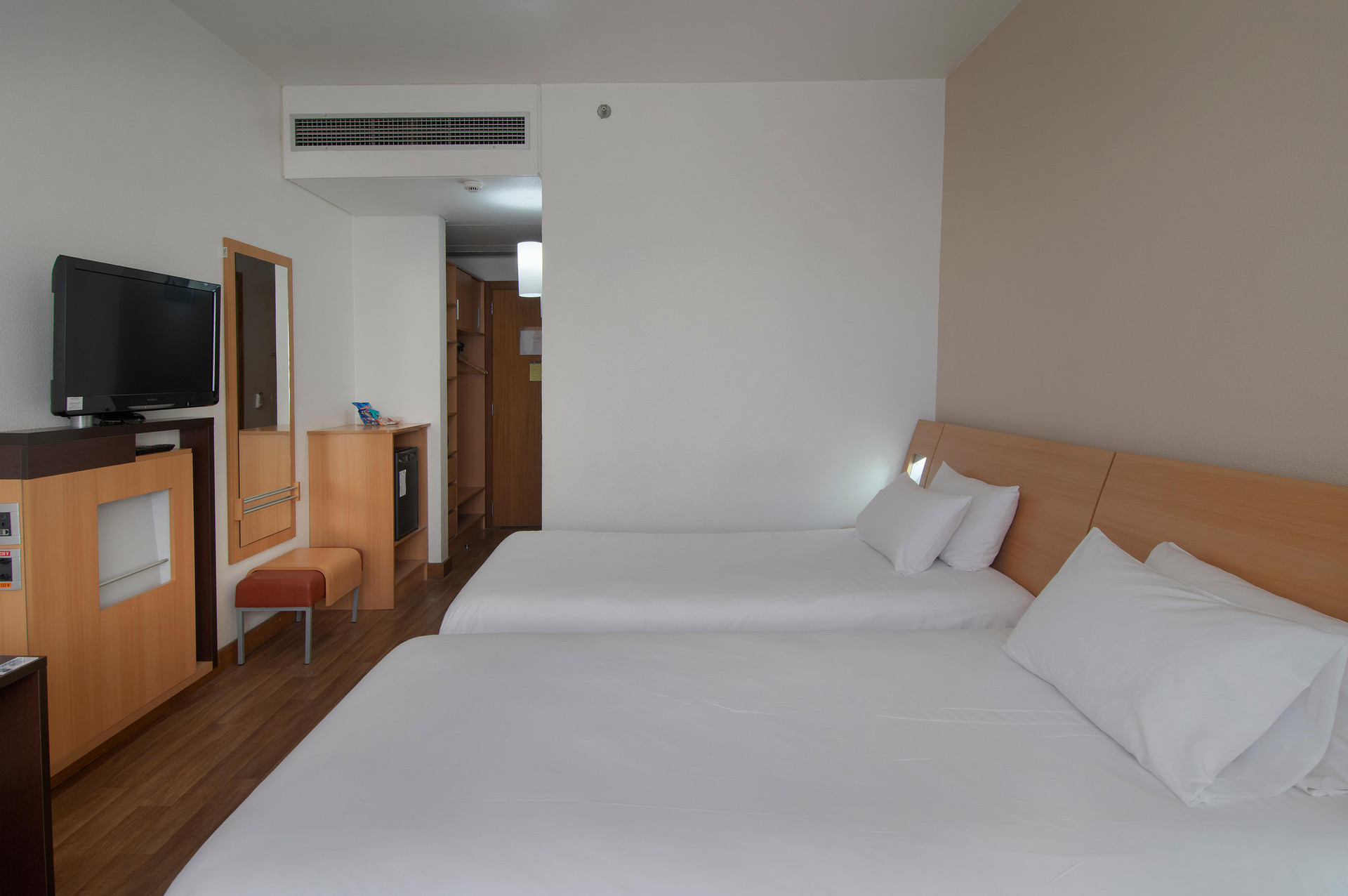 Standard, Double Bed, Street View
