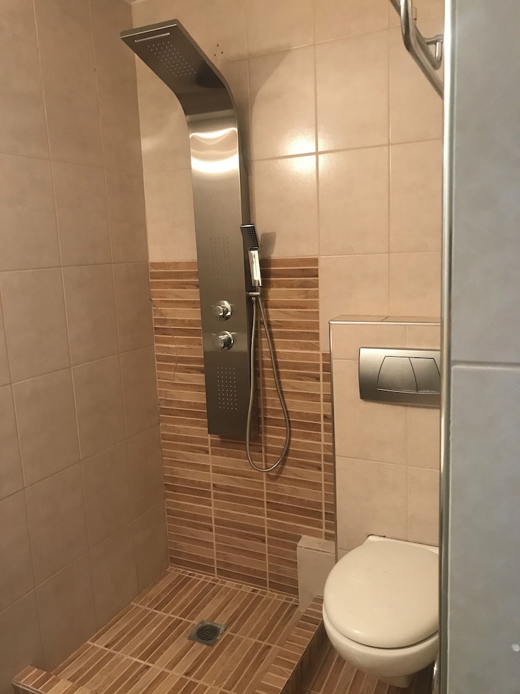 Klio Apartments and Studios 53/54