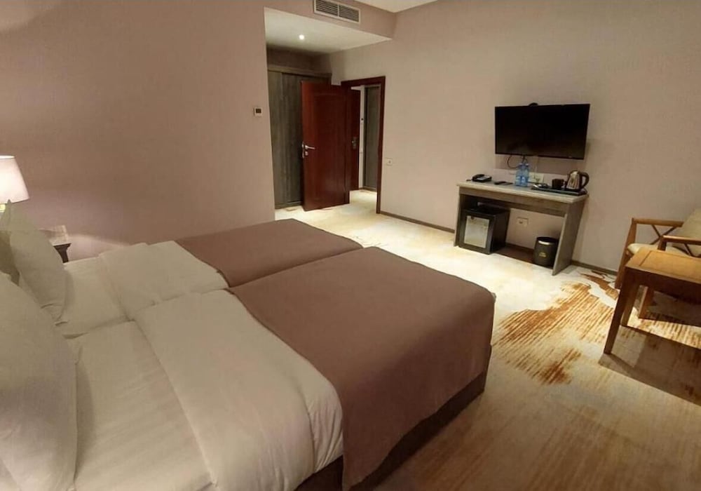 Aurora Resort by One Hotels 18/50