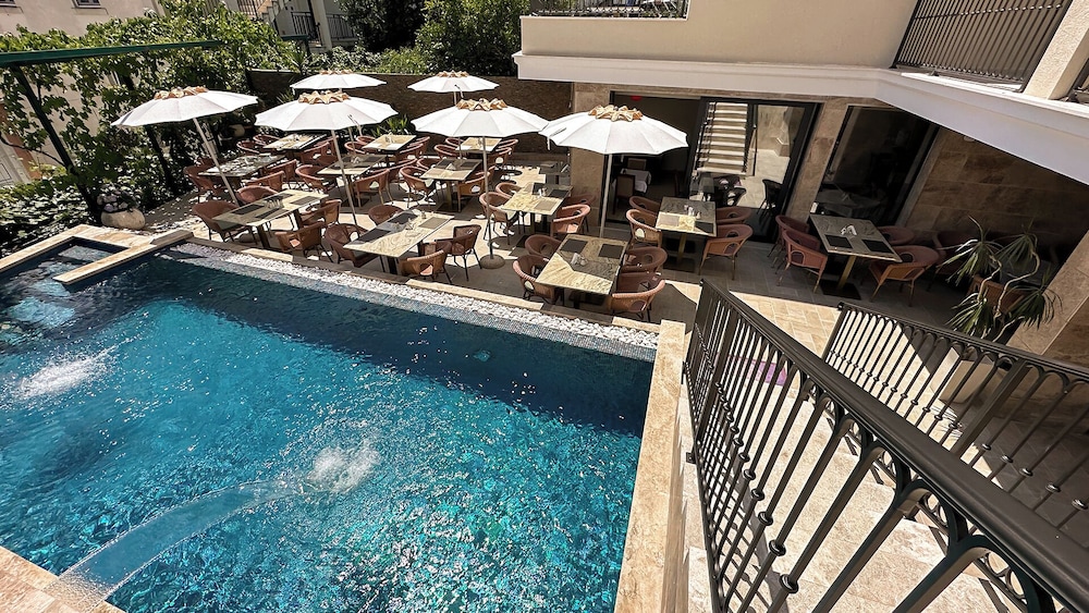 Hotel Pima Budva 45/52