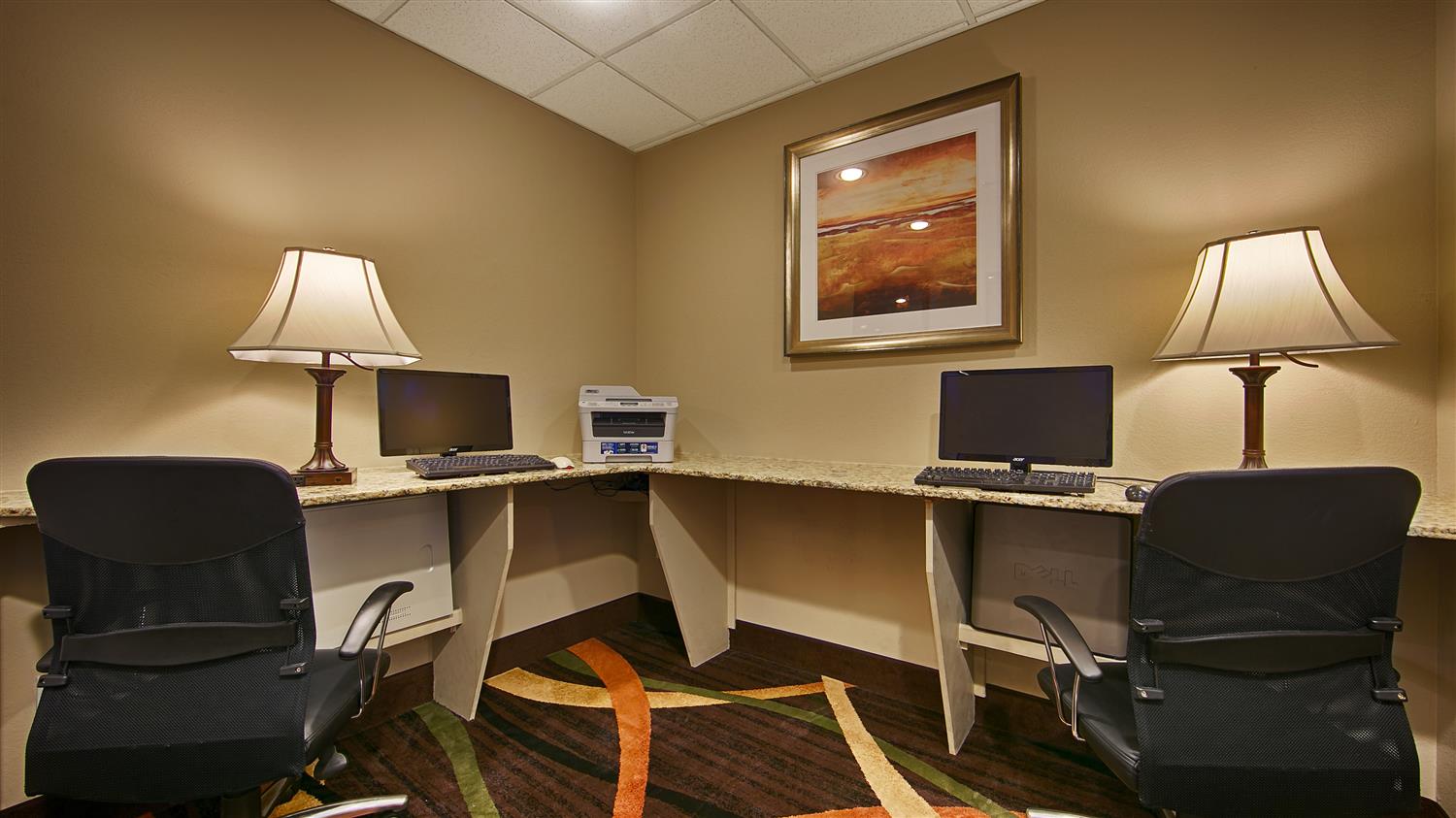 Best Western Plus Woodland Hills Hotel Suites 29/30