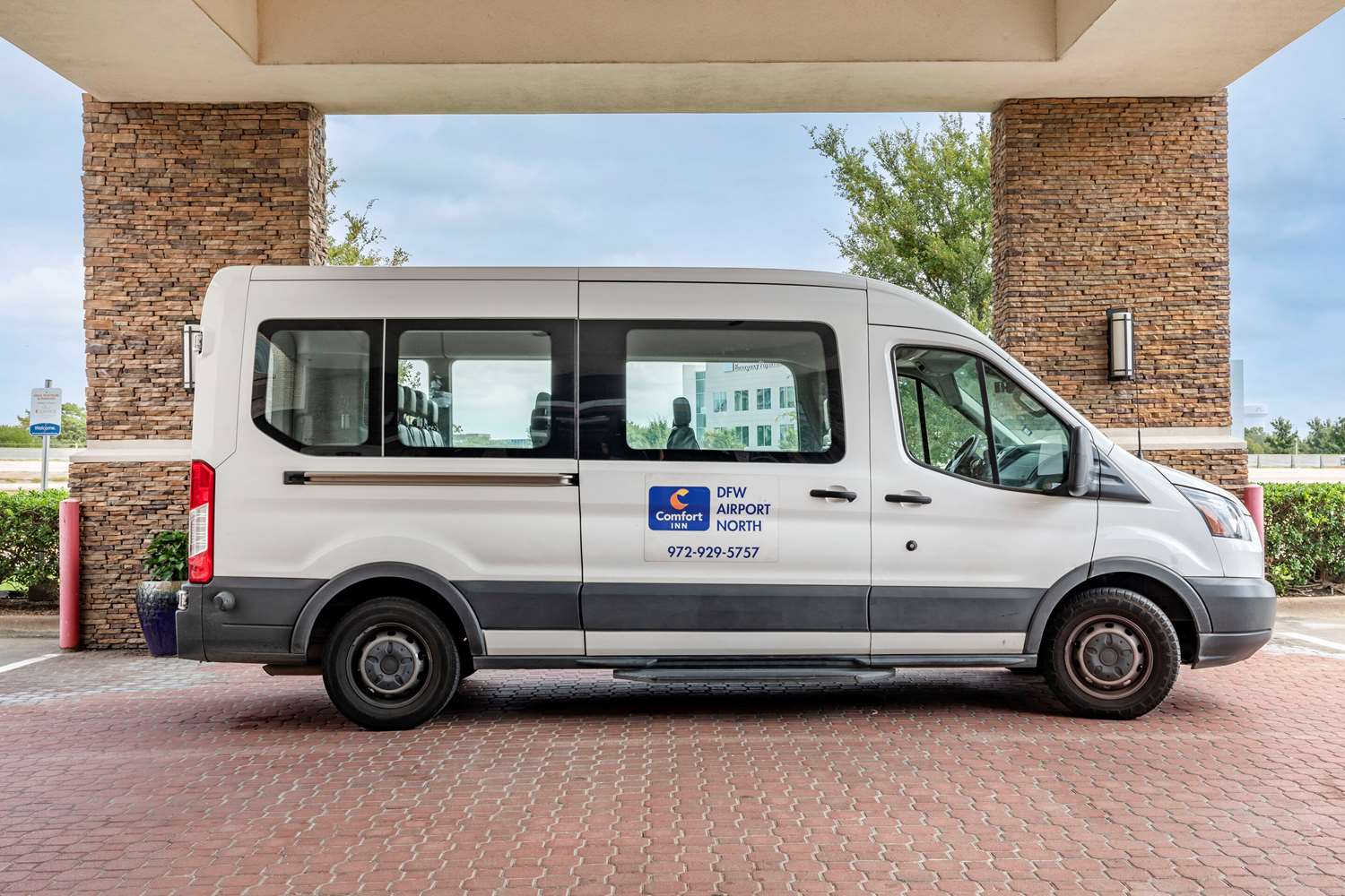 COMFORT INN DFW NORTH/IRVING 10/13