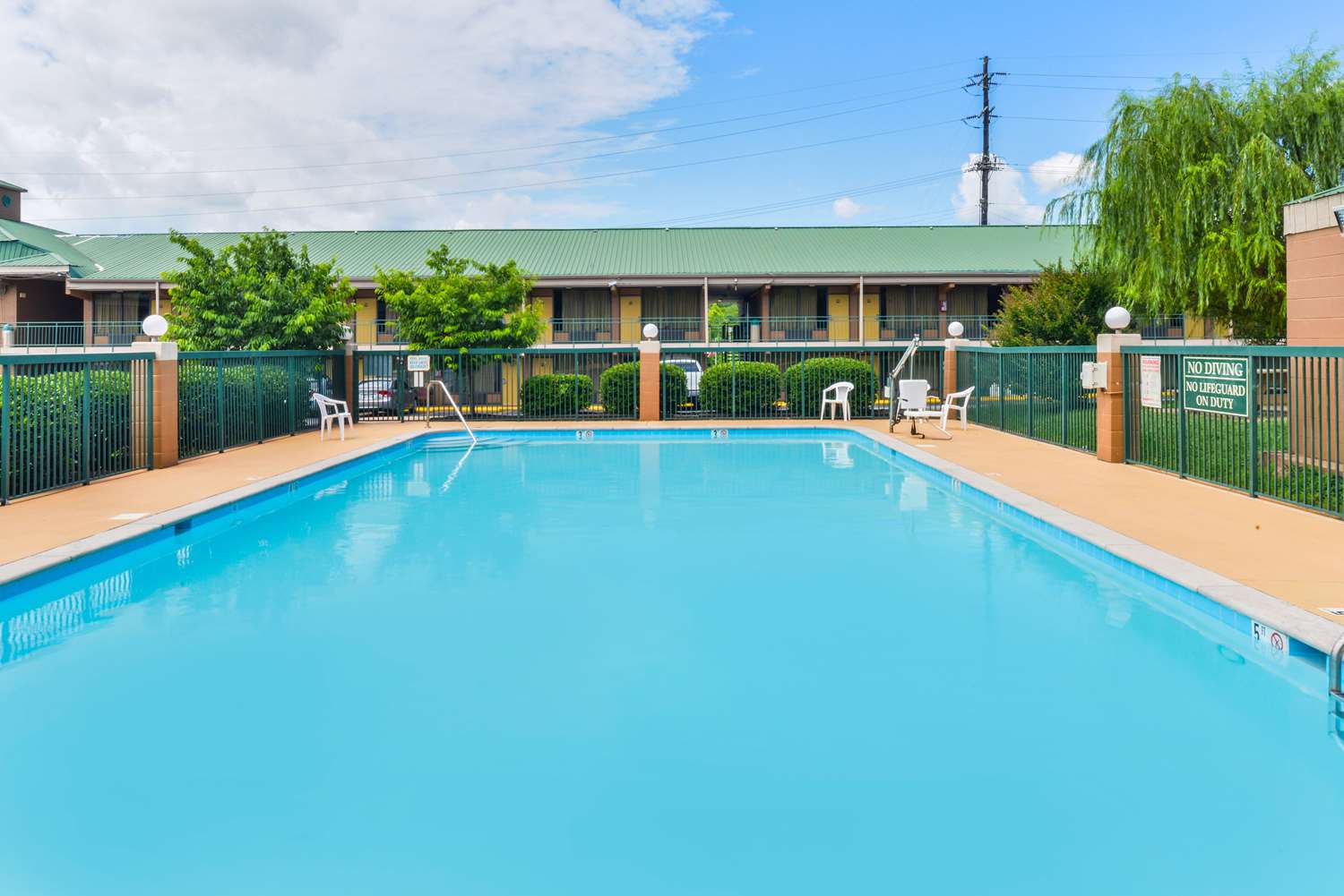 Americas Best Value Inn Goodlettsville Nashville N 4/15