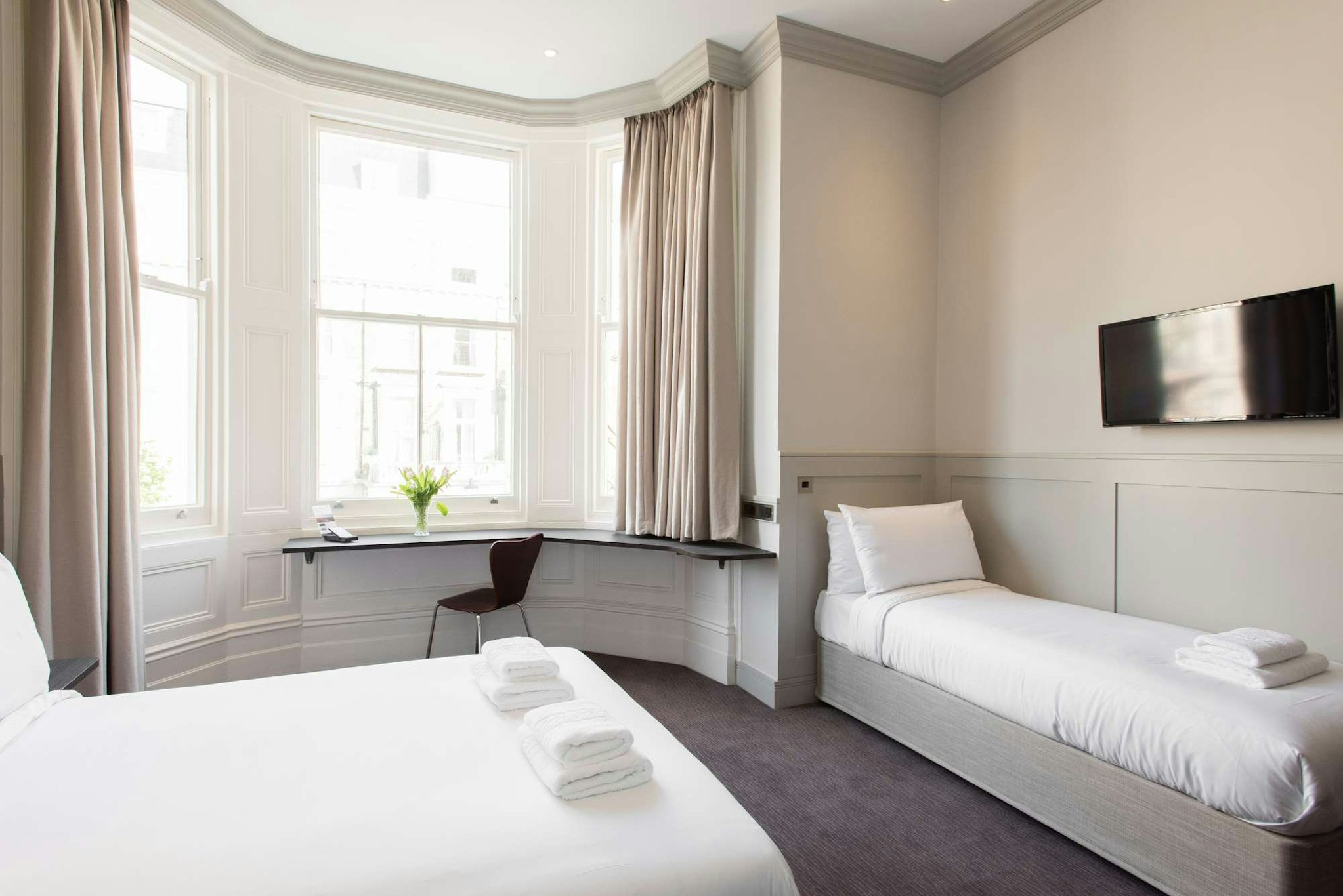 The Mowbray Court Hotel 13/43