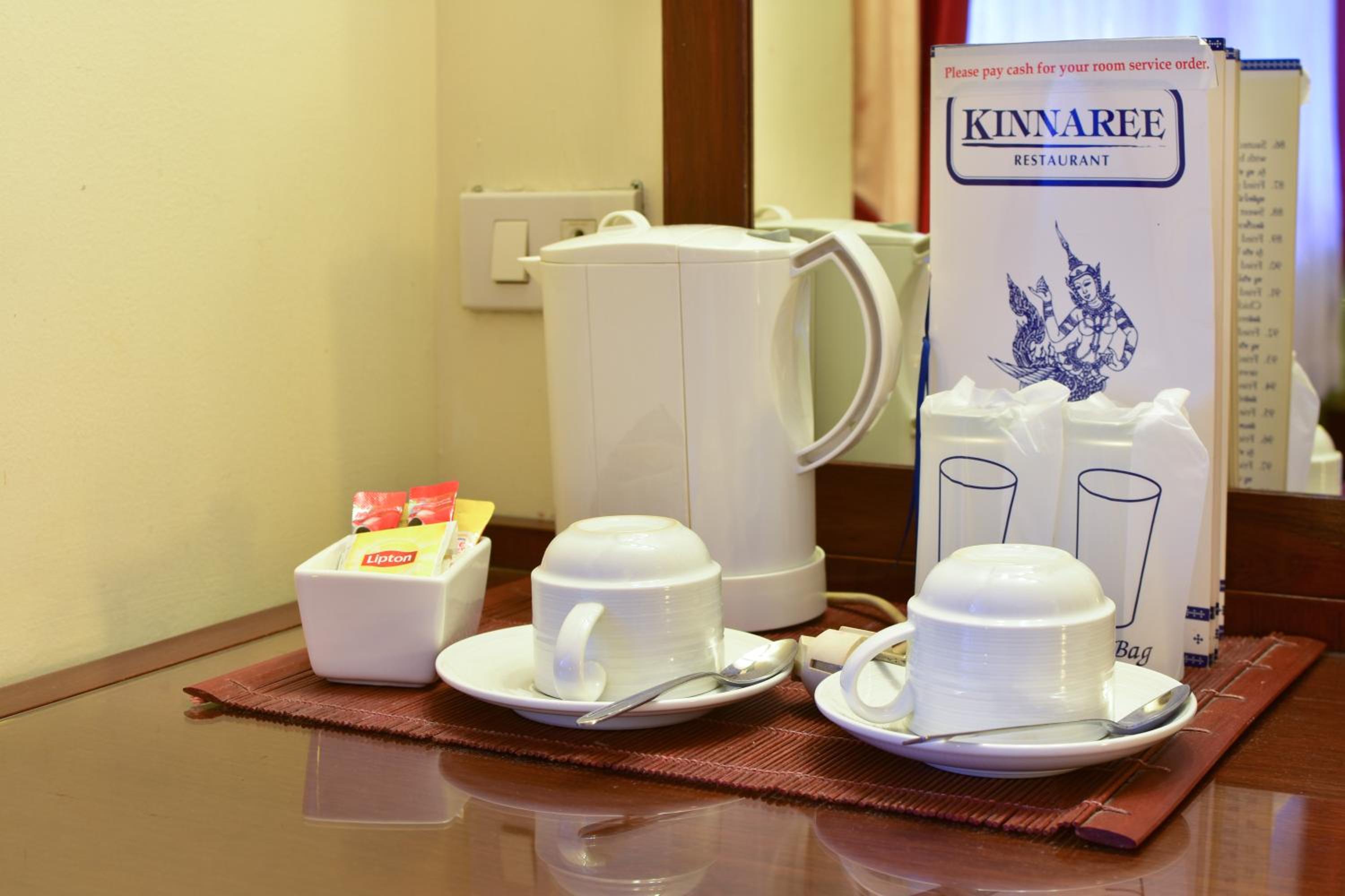 GRAND BUSINESS INN 28/52