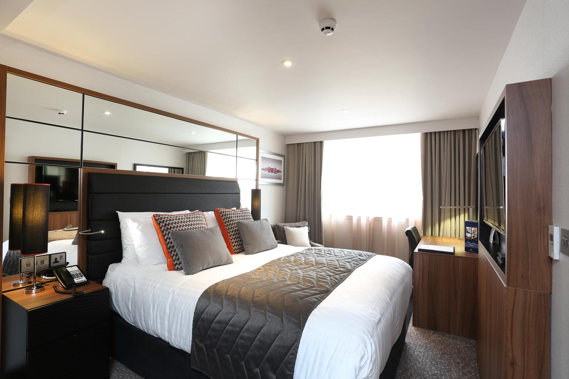 Crowne Plaza Gerrards Cross 15/50