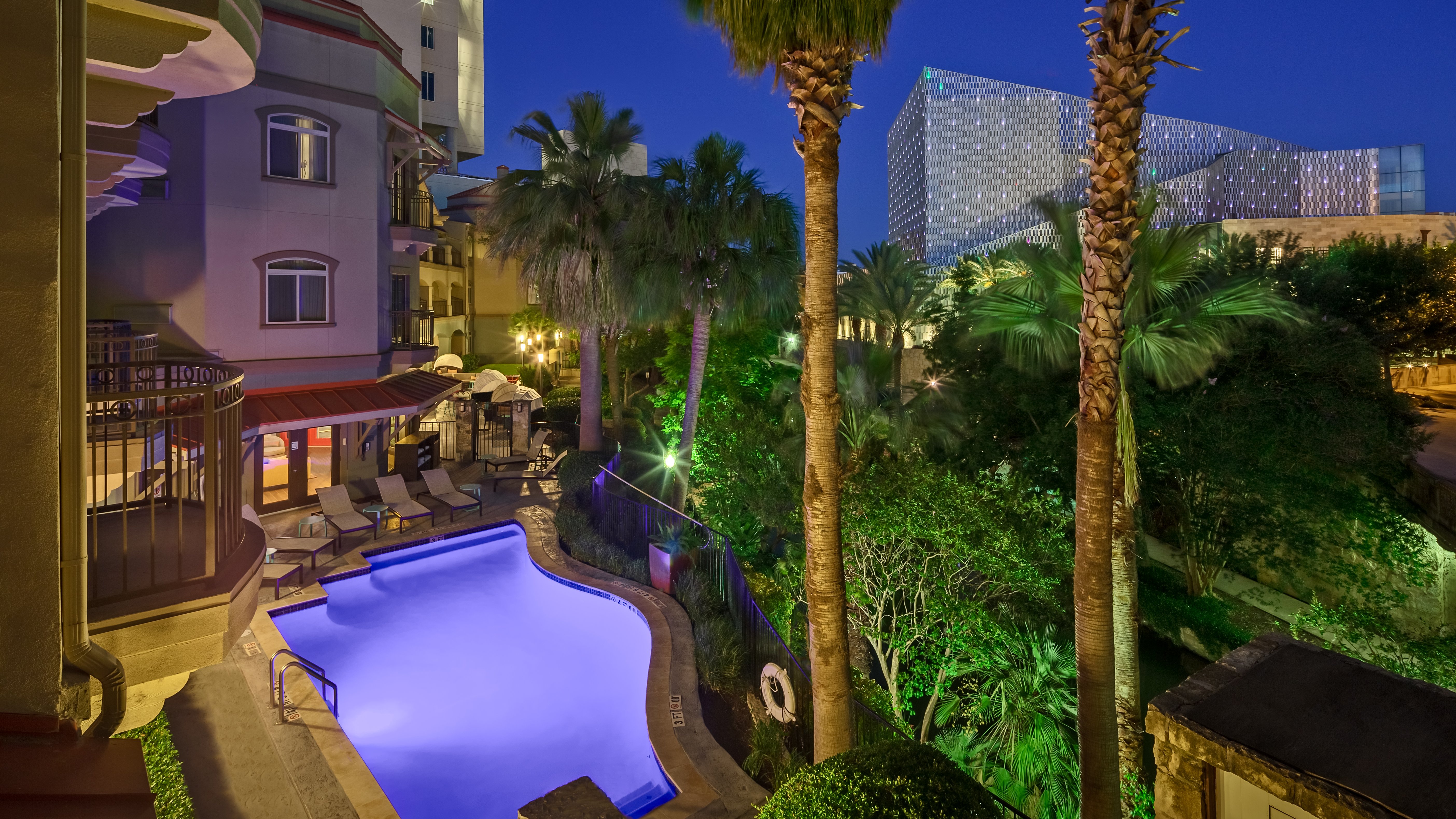 HOTEL INDIGO SAN ANTONIO-RIVERWALK 35/37