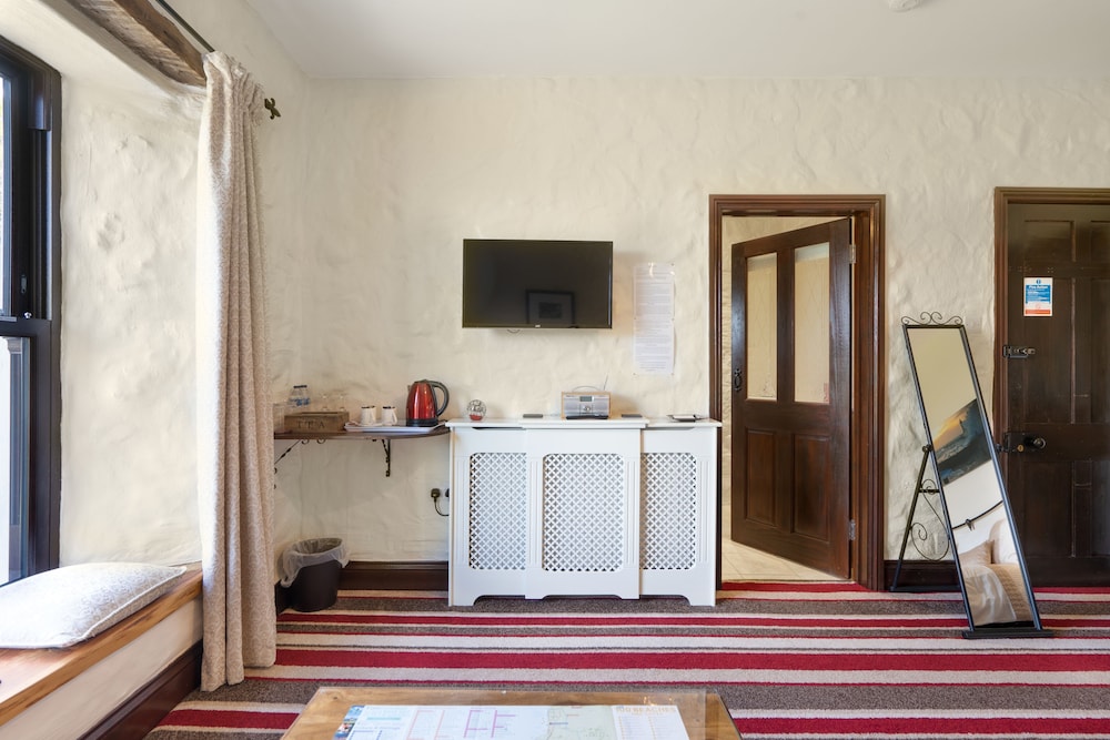 The Cedars B&B 40/56