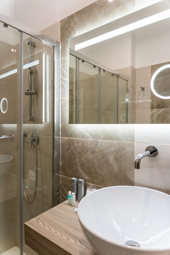 Hotel Victoria Cuneo 45/50