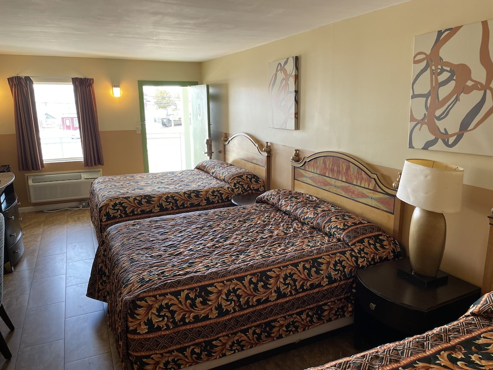 Sea Palace Inn 48/70