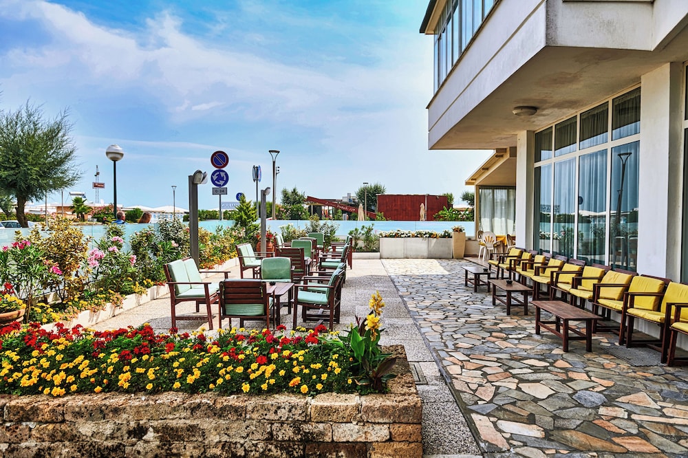 Hotel Caesar 31/43