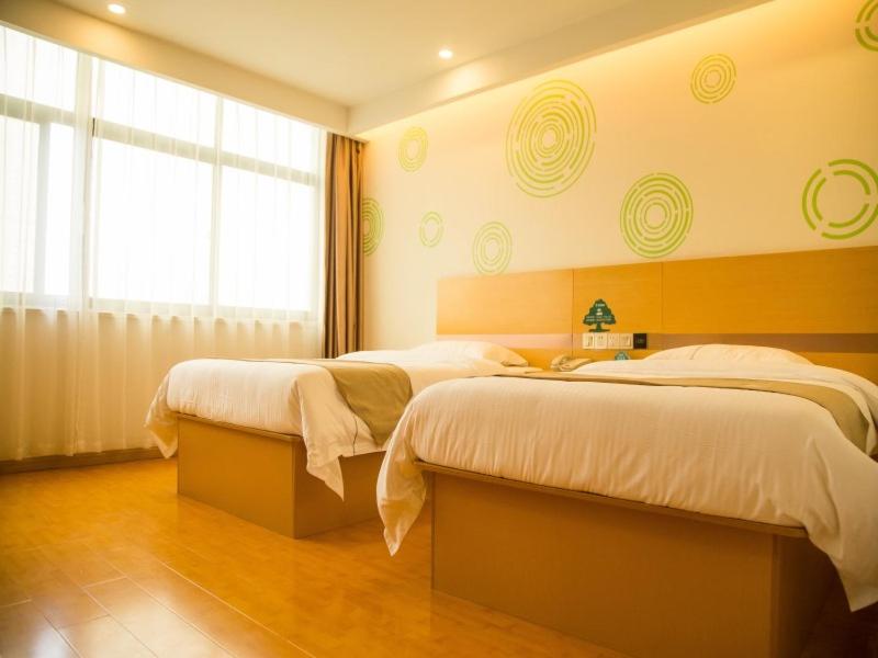GreenTree Inn Zaozhuang Taierzhuang Ancient City Tourist Service Center Business Hotel 16/32