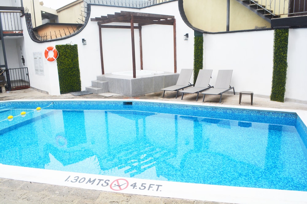 Americas Best Value Inn - Posada El Rey Sol 20/28