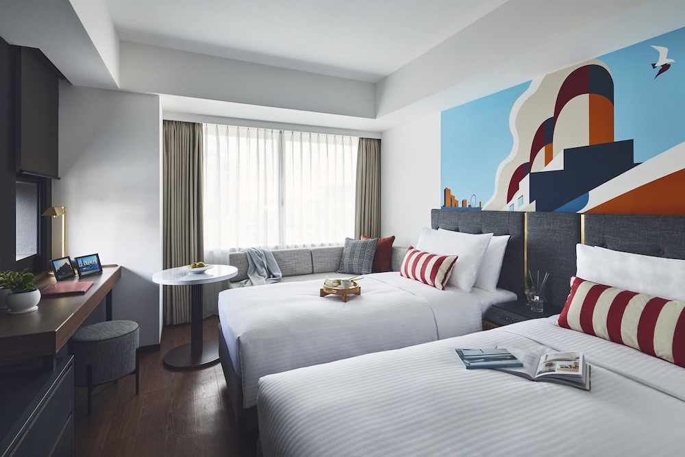 Premier, Studio, Twin Beds