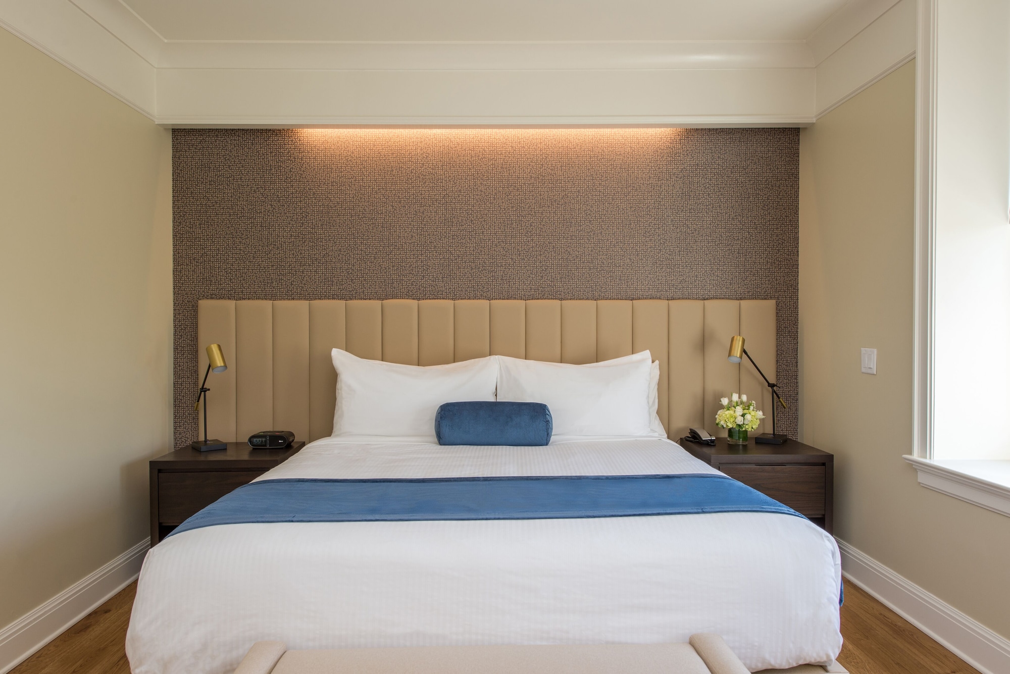 Premier, King Bed