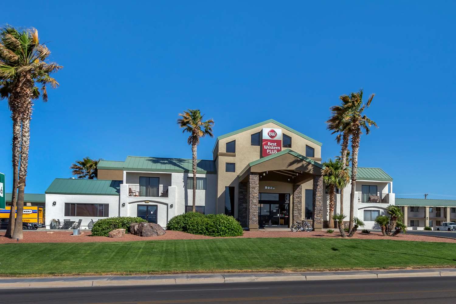 Best Western Plus King's Inn & Suites 2/37
