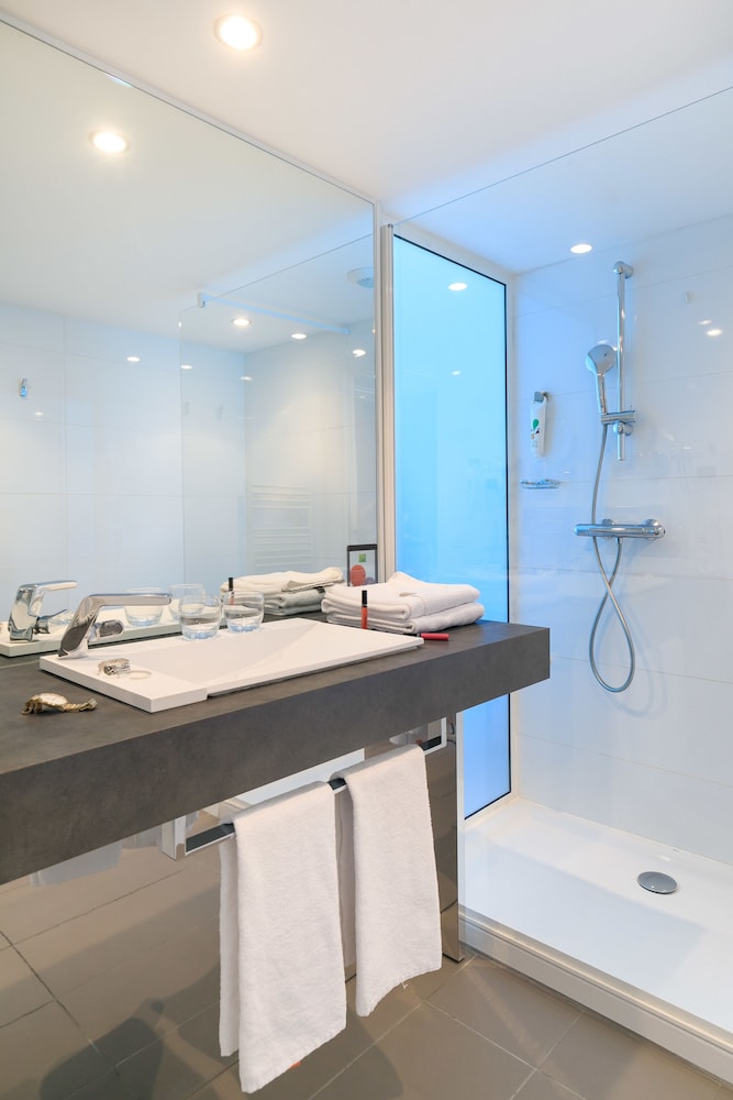 Ibis Styles Menton Centre 41/50