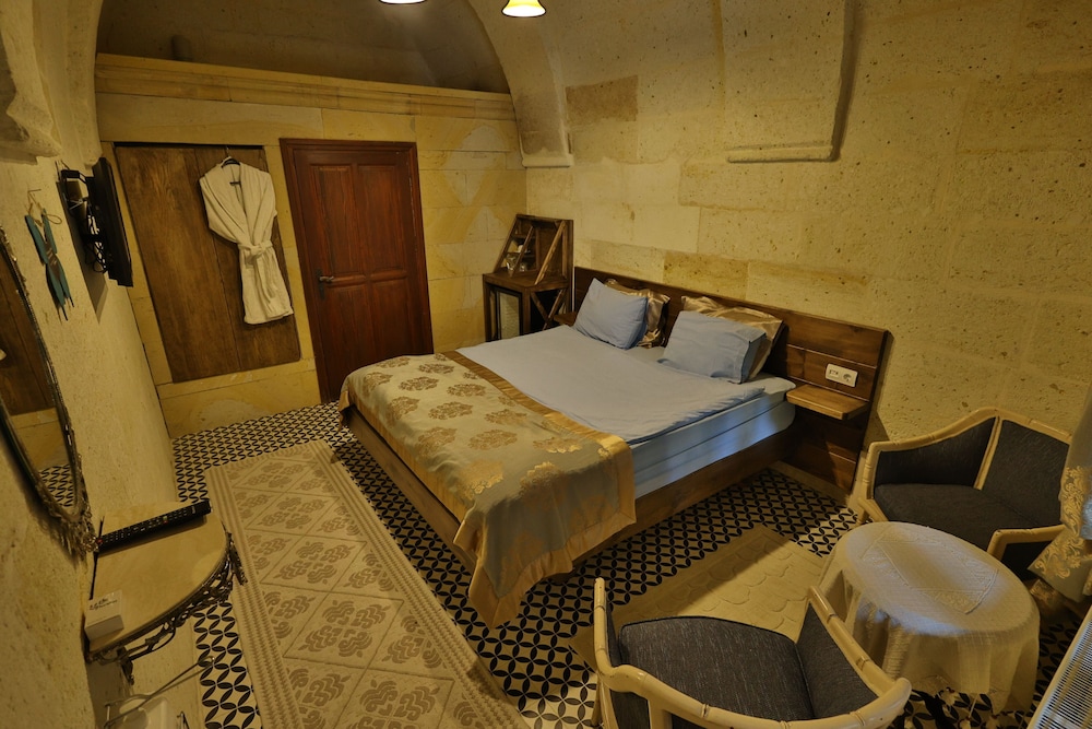 Demisos Caves The Hotel 24/50