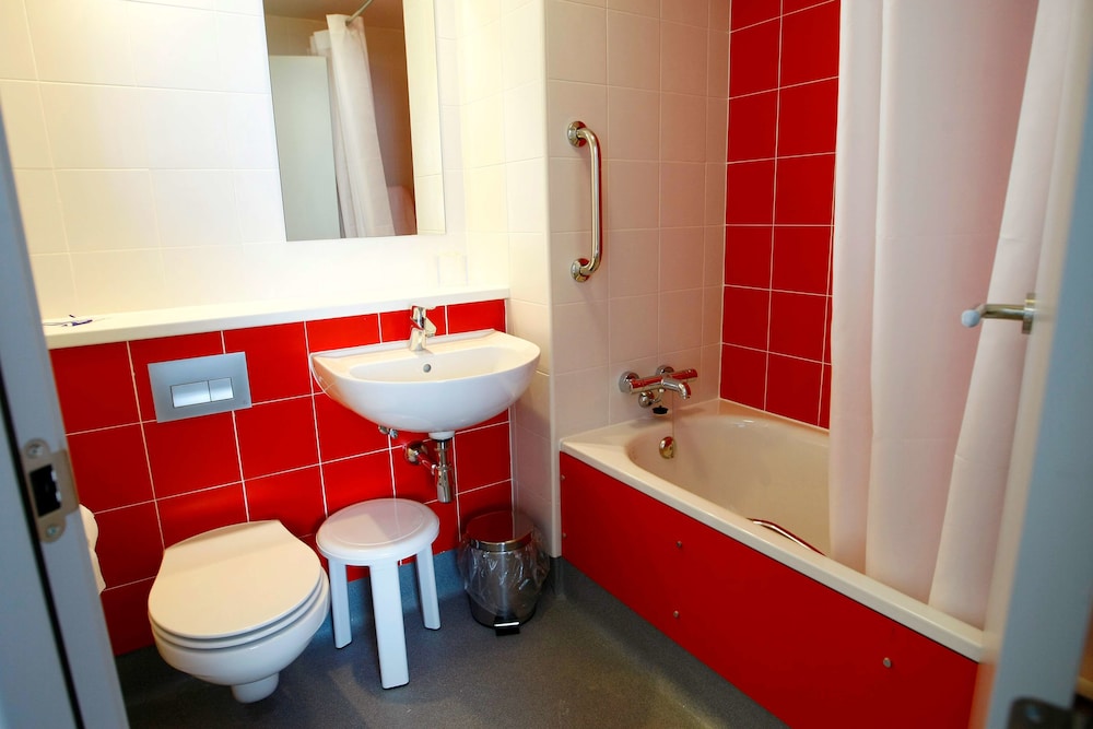 Travelodge Madrid Metropolitano 15/63