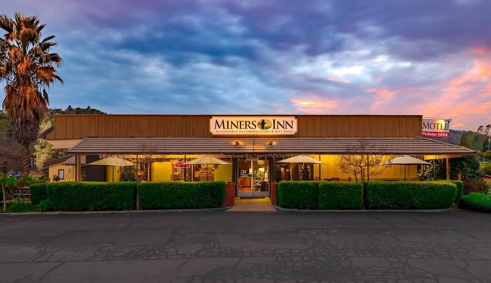Miners Inn 1/64