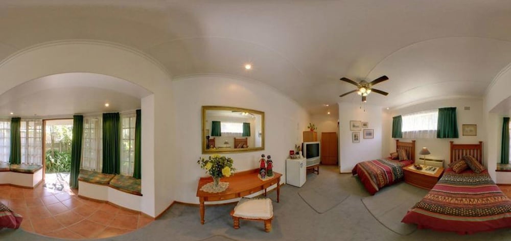 Cosy Den B&B Luxury Guest House Style 7/11