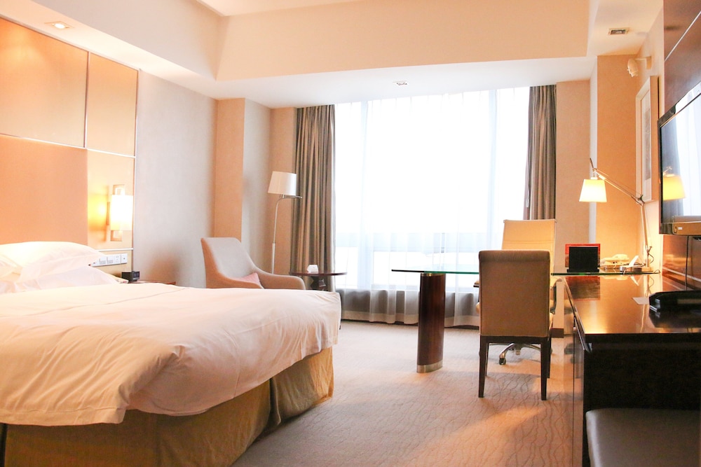 Crowne Plaza Yantai Seaview 19/82