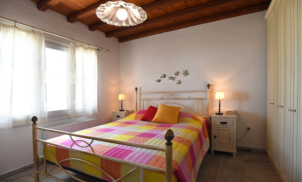 2 BEDROOMS, VILLA, SKY VIEW