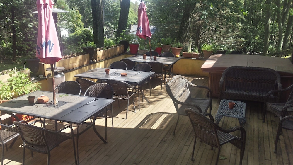 Maurrocks Bed & Breakfast 25/45
