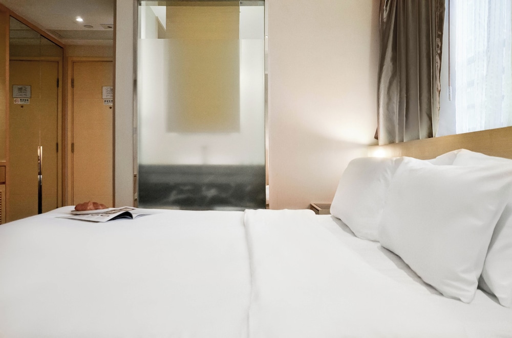 Deluxe, Twin Beds, City View 10/10