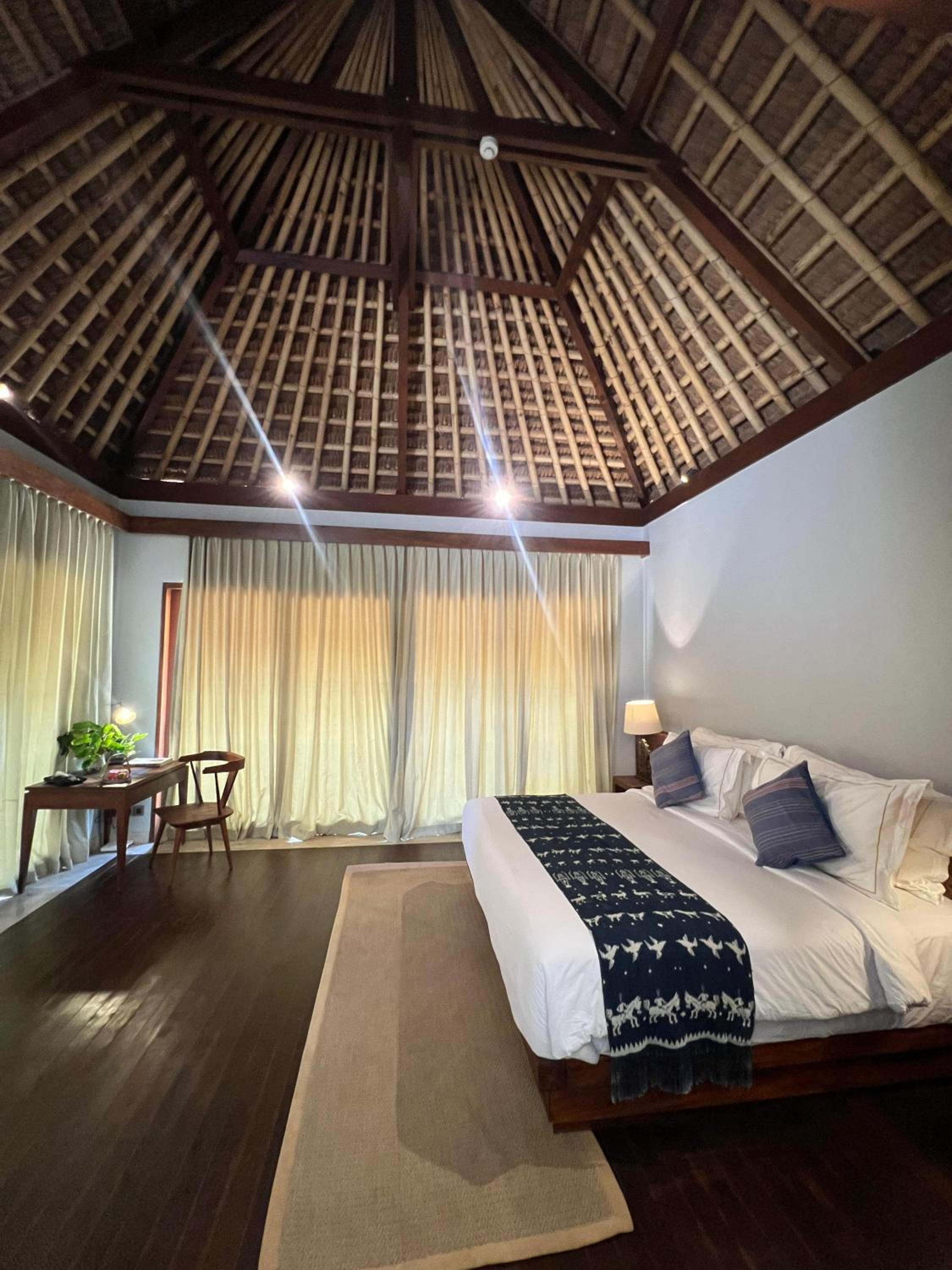 Suite, Pool Access