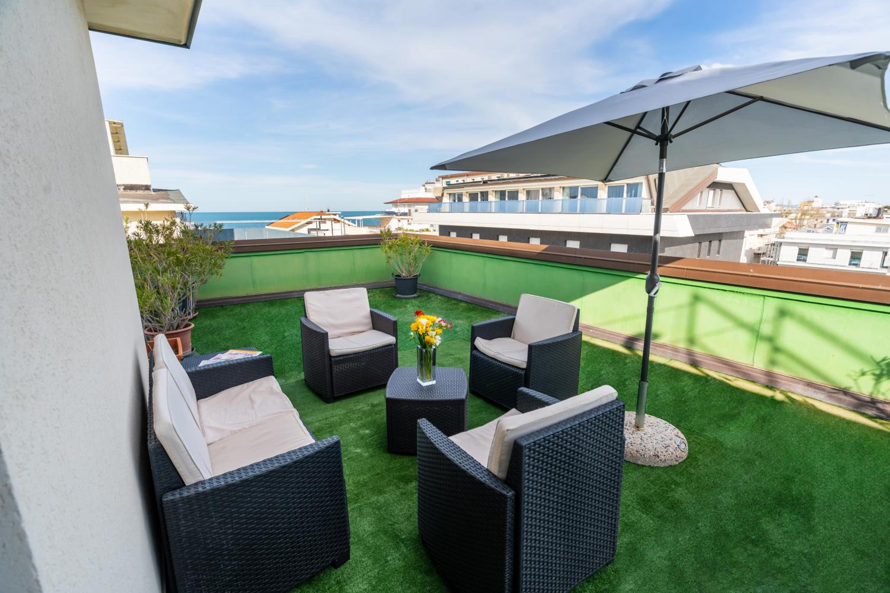 Hotel Viscount Riccione 60/65