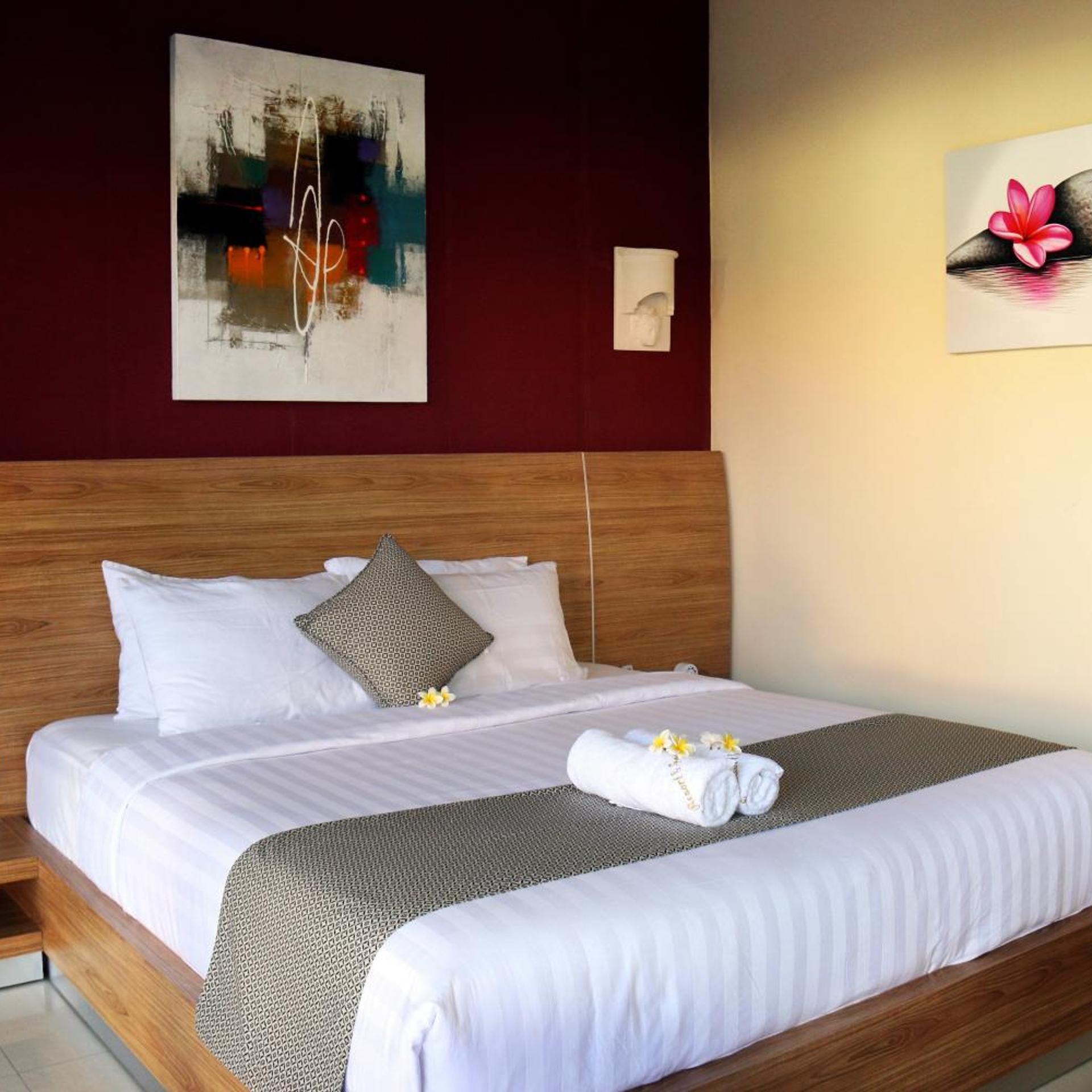 Deluxe, Double Bed, Pool Access