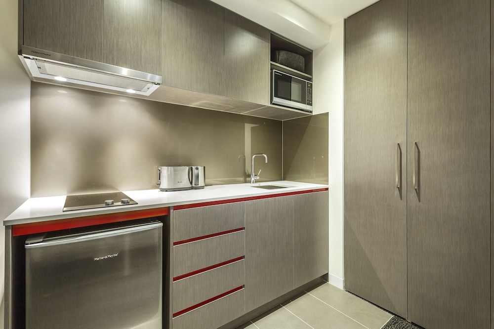MainStay Suites Abbotsford 8/58